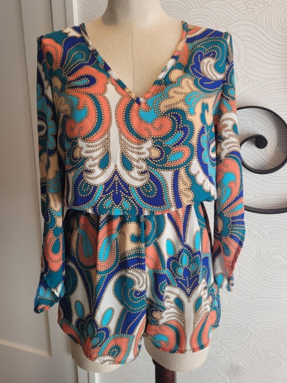 Paisley Print Long Sleeve Romper, Sz Small